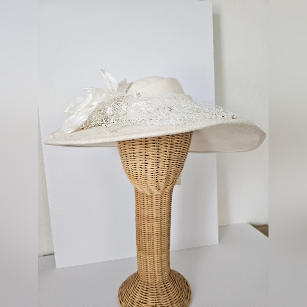 Elegant Cream Wide-Brim Women's Dress Hat with Floral Accent